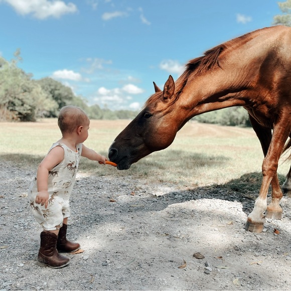 posh ambassador, olivia roy! - Picture 5 of 16